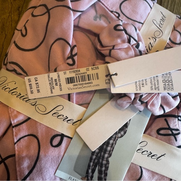 Victoria's Secret Pink Flannel Pajama Set - Picture 3 of 3